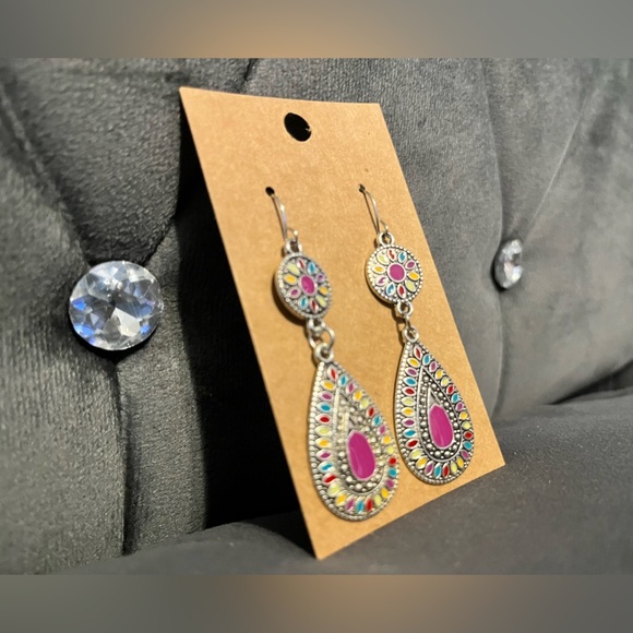 New! Fashion Earring’s (2) - Picture 3 of 4